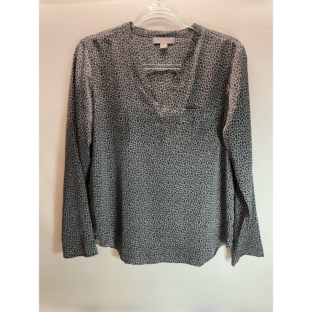 Barefoot Dreams Gray Black Satin Top V-neck PJ Top Size Small